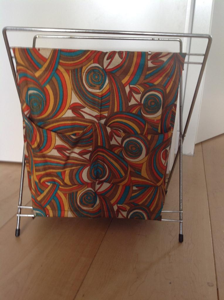 Vintage lectuurbak 70s, Huis en Inrichting, Woonaccessoires | Krantenbakken en Lectuurbakken, Ophalen, Gebruikt