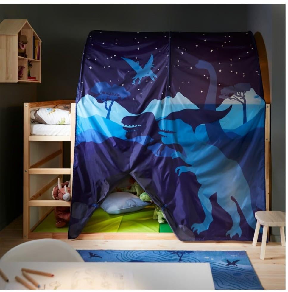 KURA omkeerbaar bed met bedhemel (dinosaurus), Ophalen, 85 tot 100 cm, Gebruikt, Lattenbodem