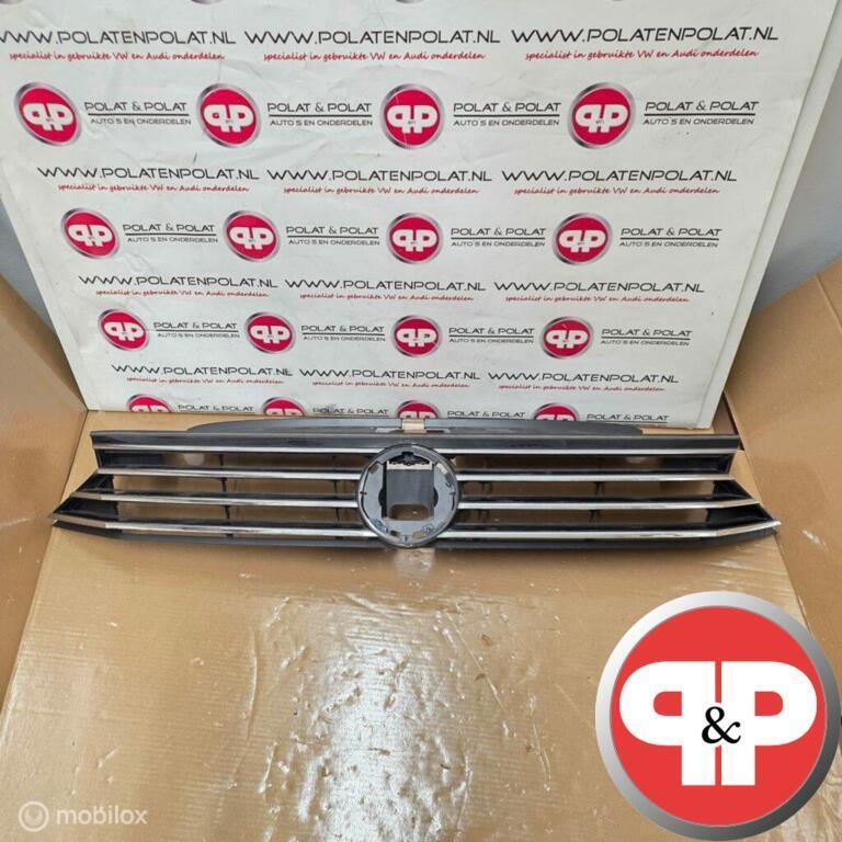 VW Passat B8 3G grille