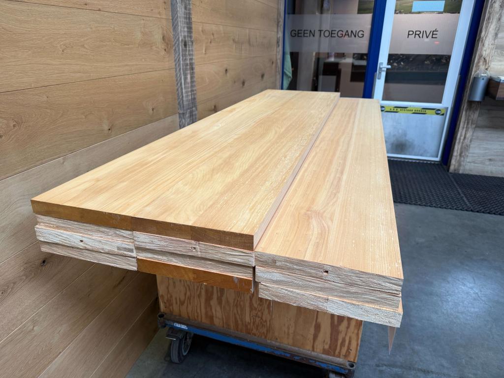 Gebruikt fijnhout orgeon pine planken 32x250MM 195CM