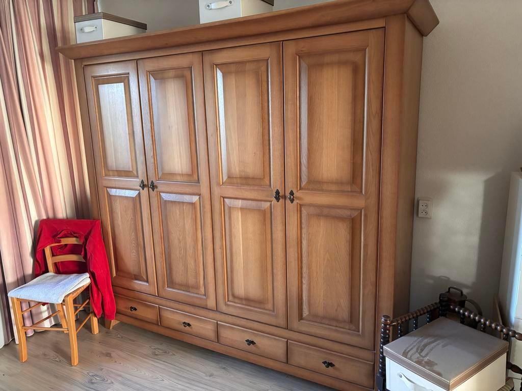 Eiken look kledingkast met 4 deuren en 4 lades, Huis en Inrichting, Kasten | Kledingkasten, Ophalen, 200 cm of meer, 150 tot 200 cm