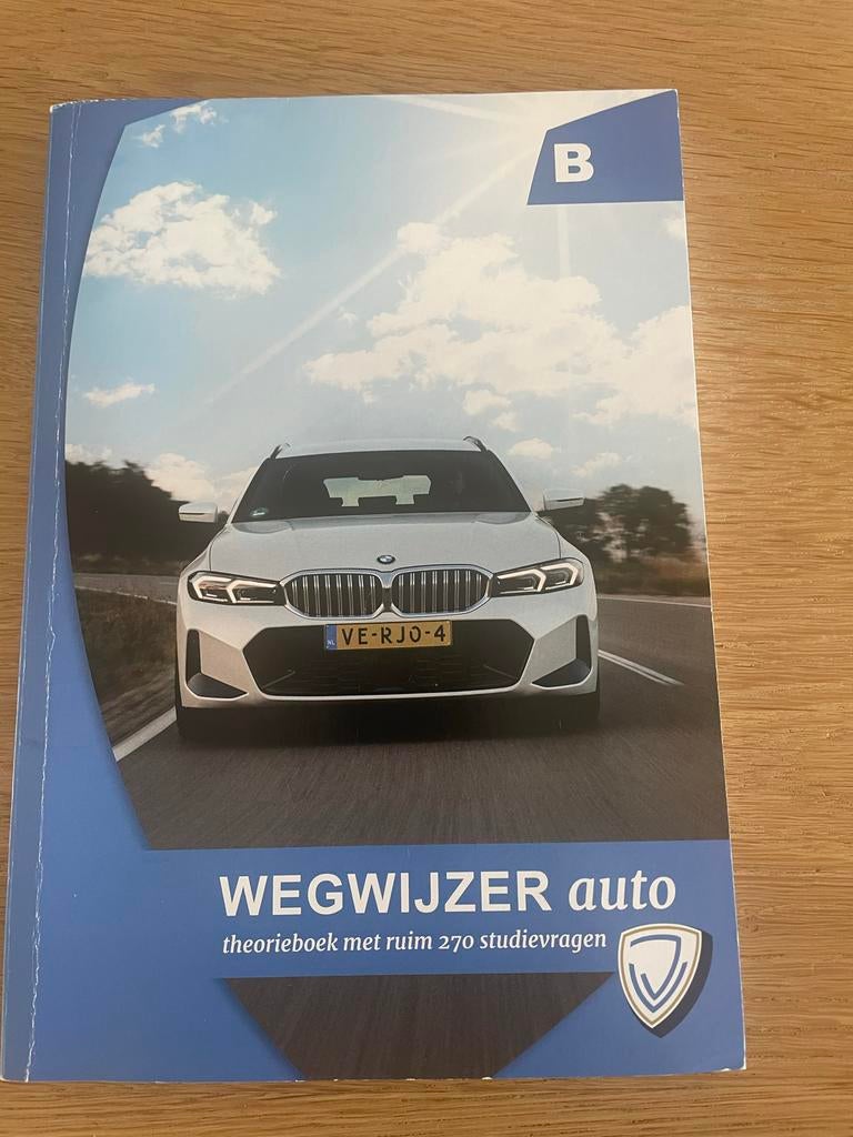 Wegwijzer auto theorieboek - Rijbewijs B, Ophalen of Verzenden, Zo goed als nieuw, Algemeen