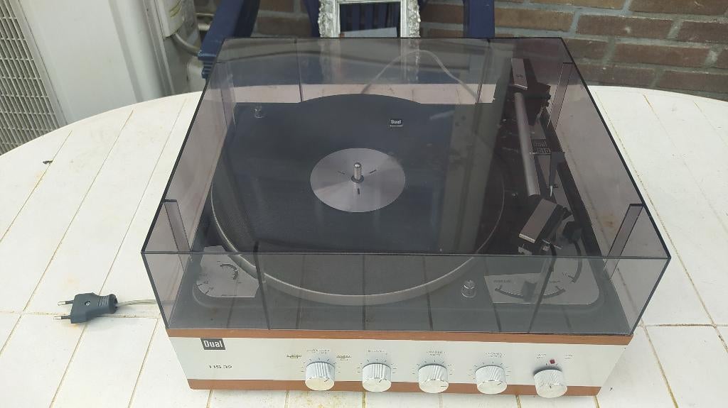 DUAL HS 32 met ingebouwde Dual 1010, Audio, Tv en Foto, Platenspelers, Gebruikt, Automatisch, Ophalen of Verzenden, Platenspeler