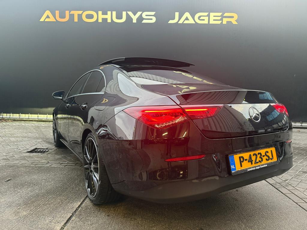 Mercedes-Benz CLA-klasse 180 Business Line|Panorama|Carplay|, CLA, Gebruikt, 4 cilinders, Leder en Stof