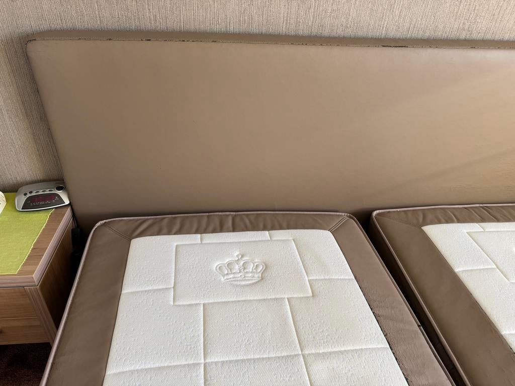 Tweepersoons Auping boxspring bed met hoofdbord, Ophalen, Overige materialen, Gebruikt, Bruin