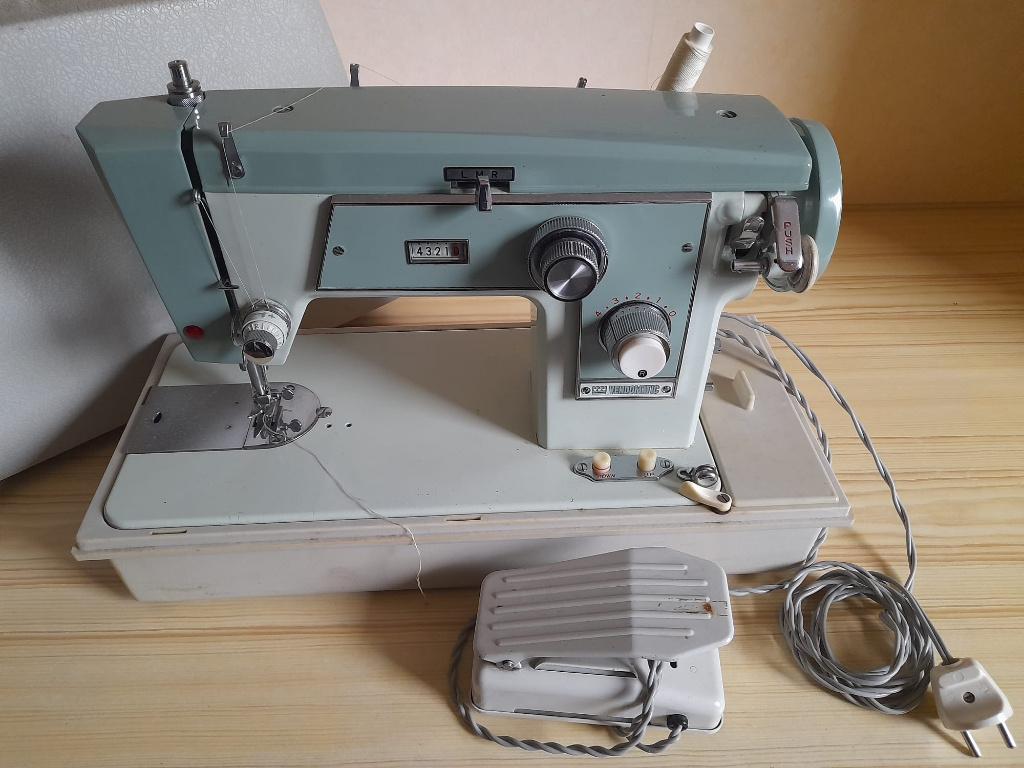 Vintage naaimachine, Ophalen