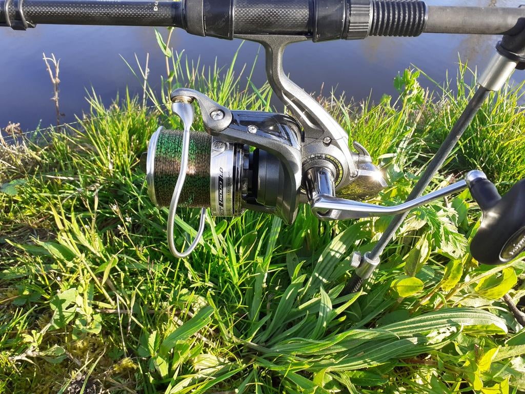 2 x Daiwa windcast Z5000LD, Watersport en Boten, Hengelsport | Karpervissen, Ophalen of Verzenden, Molen