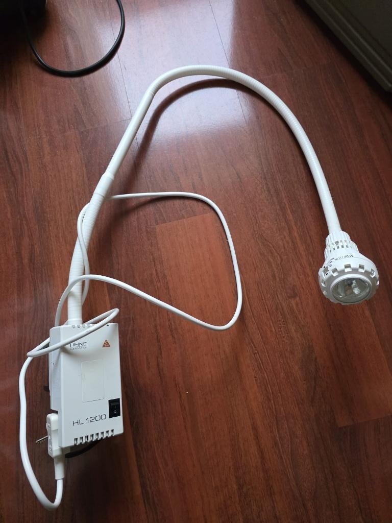 Heine HL 1200 onderzoekslamp, Diversen, Verpleegmiddelen, Ophalen of Verzenden