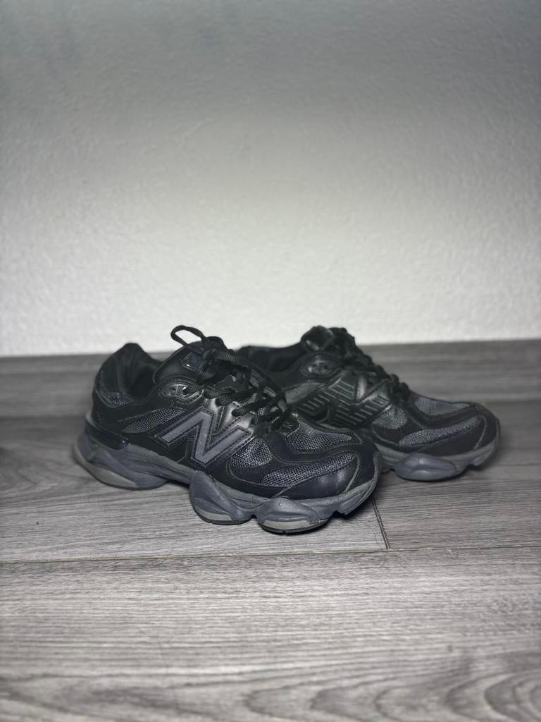 New balance 9060 maatje, Kleding | Heren, Schoenen, Ophalen of Verzenden, Zo goed als nieuw, Zwart