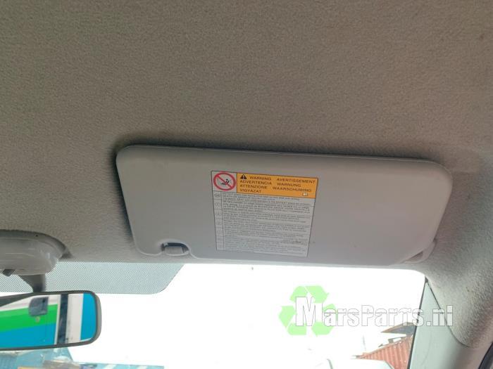 Zonneklep van een Suzuki Alto, Auto-onderdelen, Interieur en Bekleding, Gebruikt, -, -, Ophalen of Verzenden