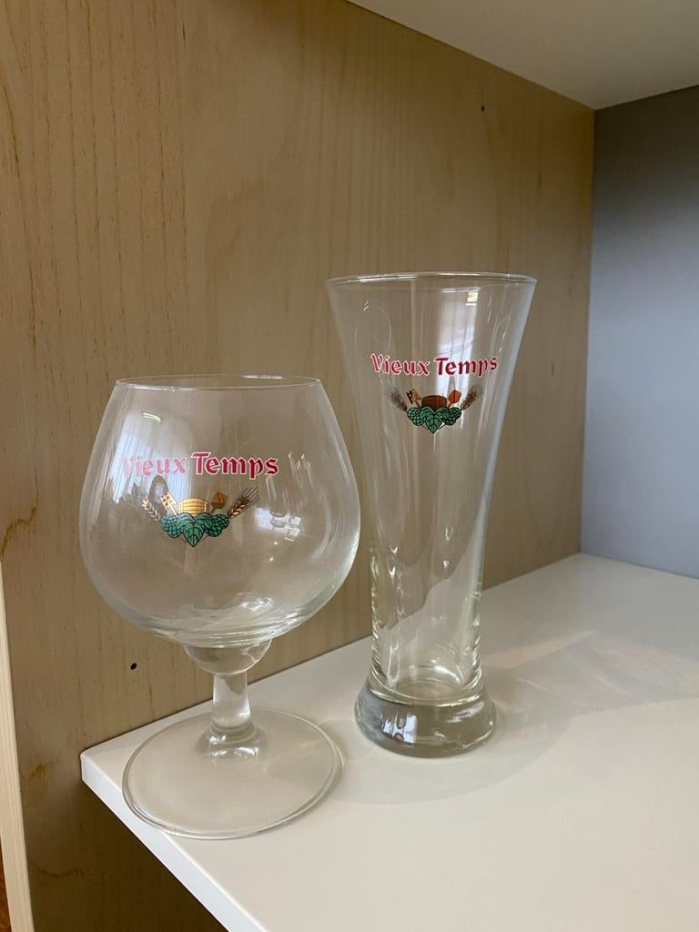Vieux Temps bierglazen set (2 stuks), Ophalen of Verzenden, Zo goed als nieuw, Glas of Glazen, Overige merken
