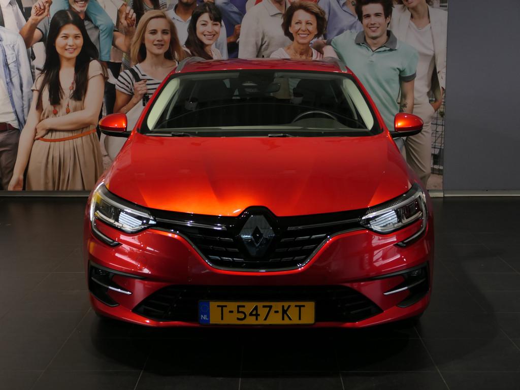 Renault Mégane Estate 1.3 TCe 140 Techno - Occasion Lease v, Gebruikt, 4 cilinders, Leder en Stof, 19 km/l
