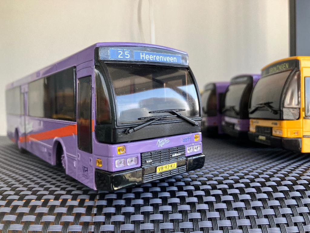 AHC Models - Den Oudsten DAF - DVM bus “Milka Lila Pause”, Ophalen of Verzenden, Zo goed als nieuw, Bus of Vrachtwagen, Overige merken