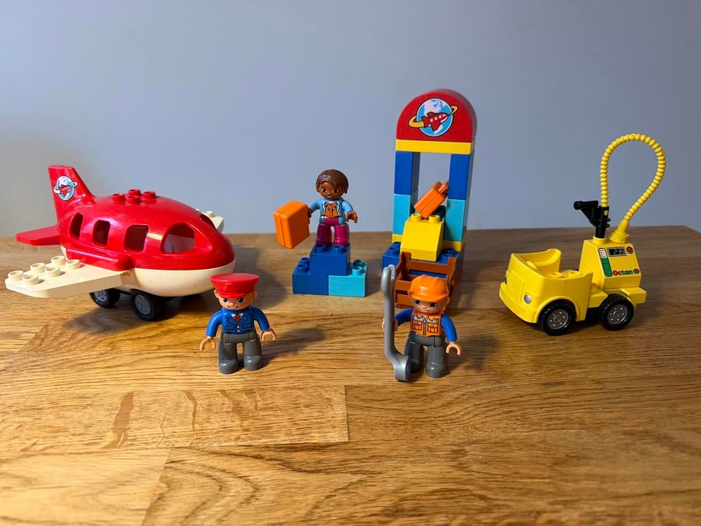 Duplo - Vliegveld - 10590, Ophalen of Verzenden, Zo goed als nieuw, Complete set, Duplo