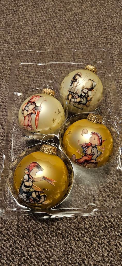 Hummeltje kerstballen als nieuw, Ophalen