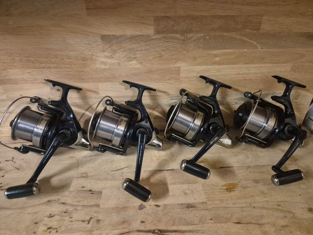 Daiwa emblem z4500a karpermolens!!, Ophalen of Verzenden