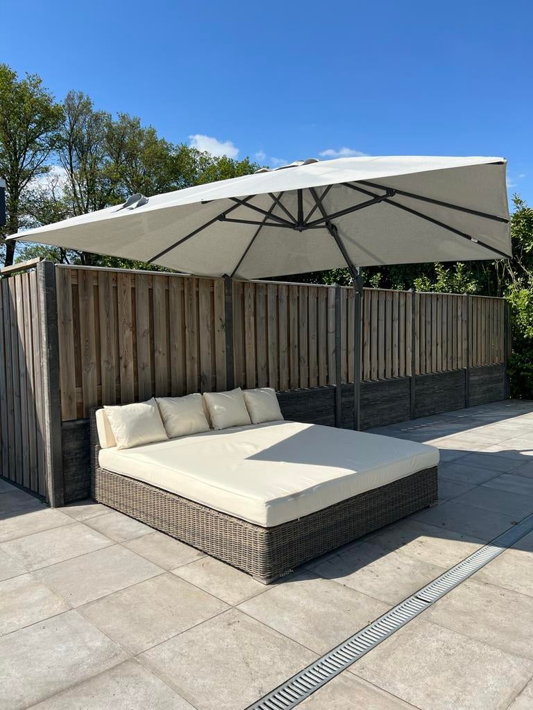 Loungebed 220x200 - Wit, Zwart, Grijs  Nieuw!! Afhaal Venlo, Ophalen of Verzenden, Nieuw, Rotan