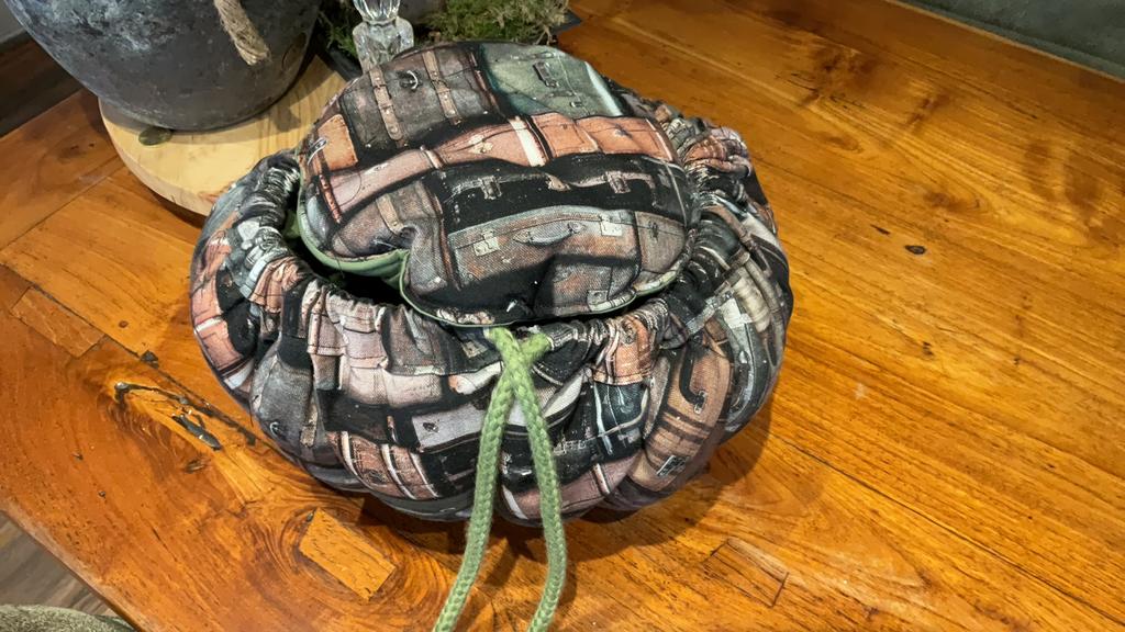 Hooimadamme, Ophalen of Verzenden, Nieuw