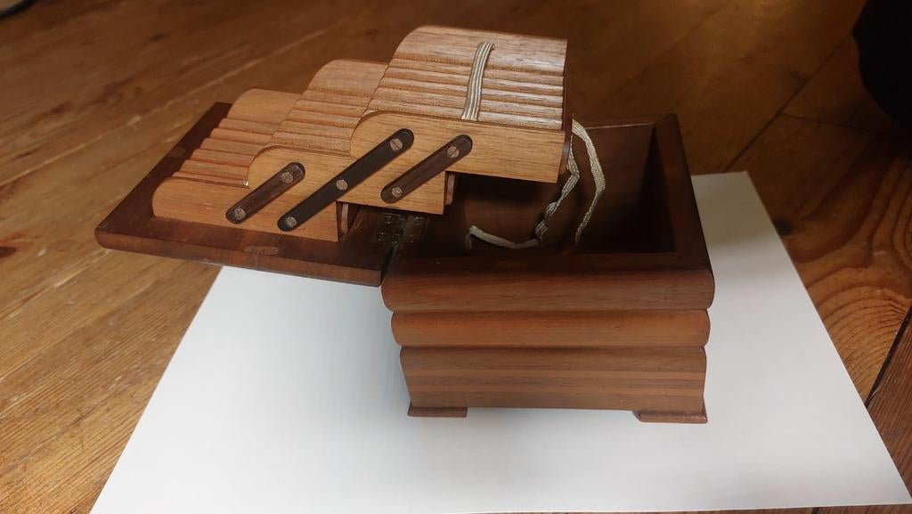 Vintage houten sigarettendoos, sigarettendispenser, Ophalen of Verzenden, Gebruikt