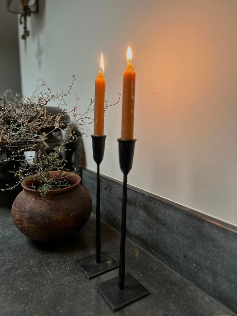 Set ijzeren kandelaars sober sleets landelijk, Ophalen of Verzenden, Zo goed als nieuw, Hout