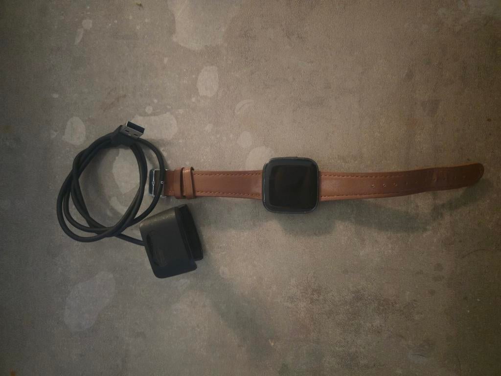Fitbit versa 2, Ophalen of Verzenden, Zo goed als nieuw