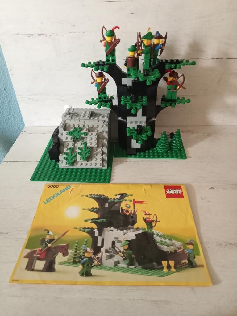 Lego Castle Forestman 6066 Camouflaged Outpost, Ophalen of Verzenden, Gebruikt, Complete set, Lego