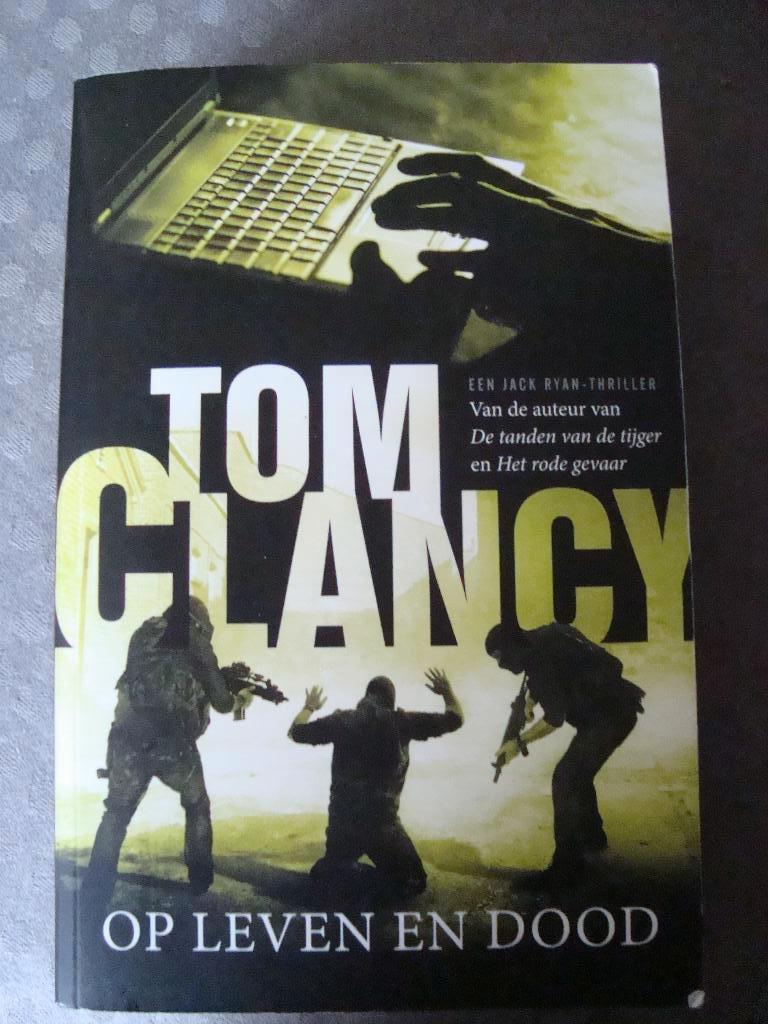 Tom clancy - op leven en dood, Boeken, Ophalen of Verzenden, Zo goed als nieuw