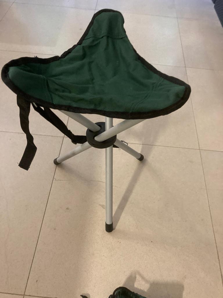 Nr 529 inklapbaar krukje driepoot vissersstoel als nieuw!, Caravans en Kamperen, Ophalen of Verzenden, Zo goed als nieuw