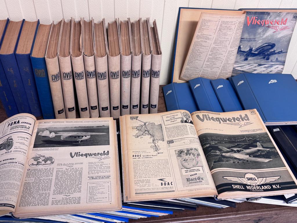 38 Jaargangen AVIA / VLIEGWERELD  1948 t/m 1963, Verzamelen, Luchtvaart en Vliegtuigspotten, Ophalen, Gebruikt, Boek of Tijdschrift