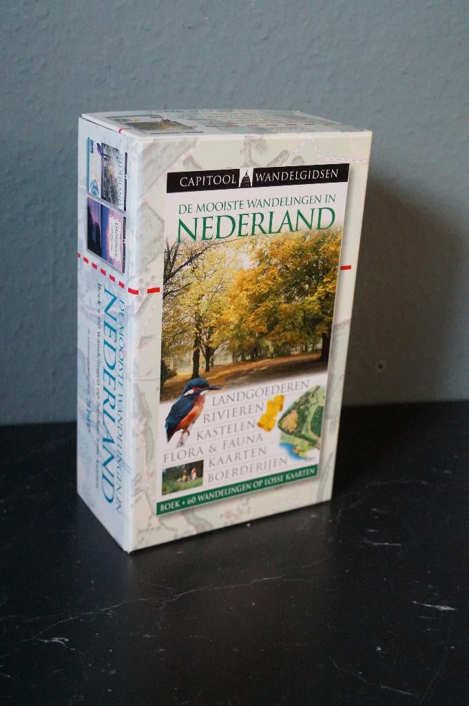capitool wandelgids box met kaarten nederland, Boeken, Capitool, Ophalen of Verzenden, Zo goed als nieuw, Reisgids of -boek