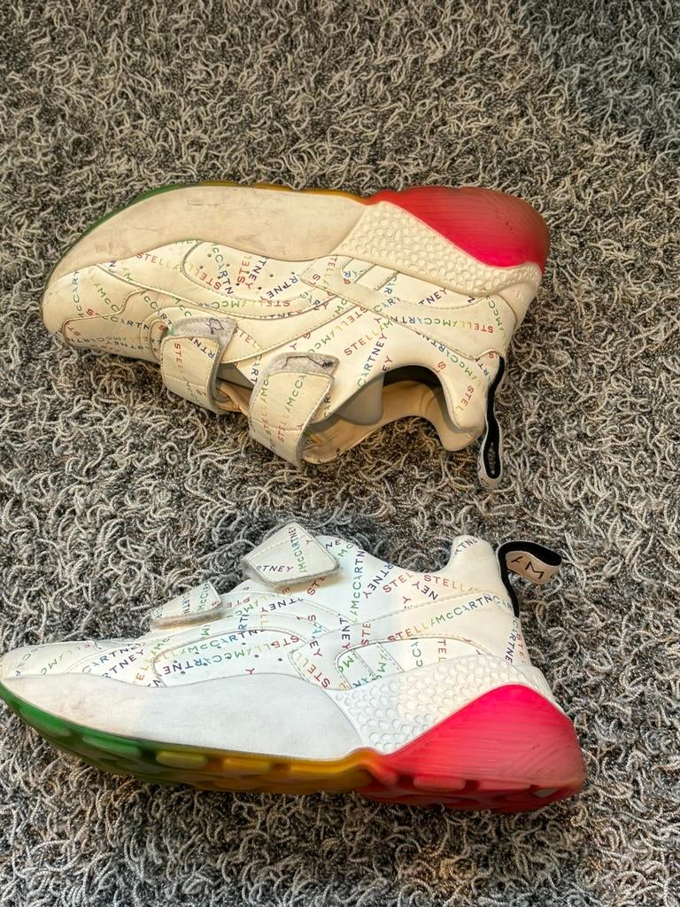 Stella mc cartney sneakers met gekleurde logo maat 38, Kleding | Dames, ., Wit, Ophalen of Verzenden, .