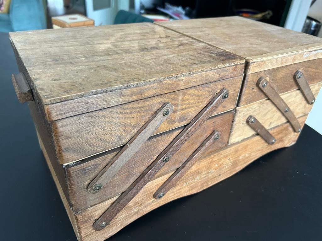 Antieke houten naaidoos, Antiek en Kunst, Ophalen
