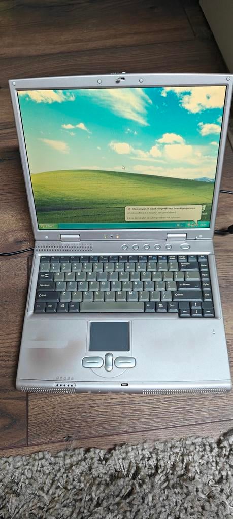 HiGrade laptop uit 2002 met Windows XP, Computers en Software, Windows Laptops, Ophalen of Verzenden, Minder dan 2 Ghz