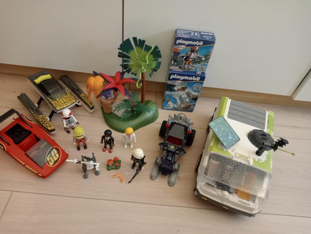 Playmobil set auto's en super 4 boot sneeuwscooter, Ophalen of Verzenden, Gebruikt