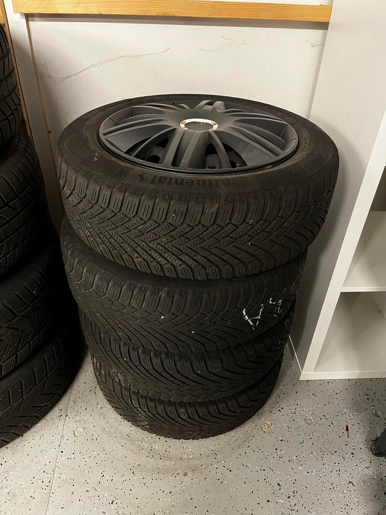 Winterbanden set 185/60 R15 met velgen, Auto-onderdelen, Banden en Velgen, Gebruikt, 15 inch, Banden en Velgen, Personenwagen