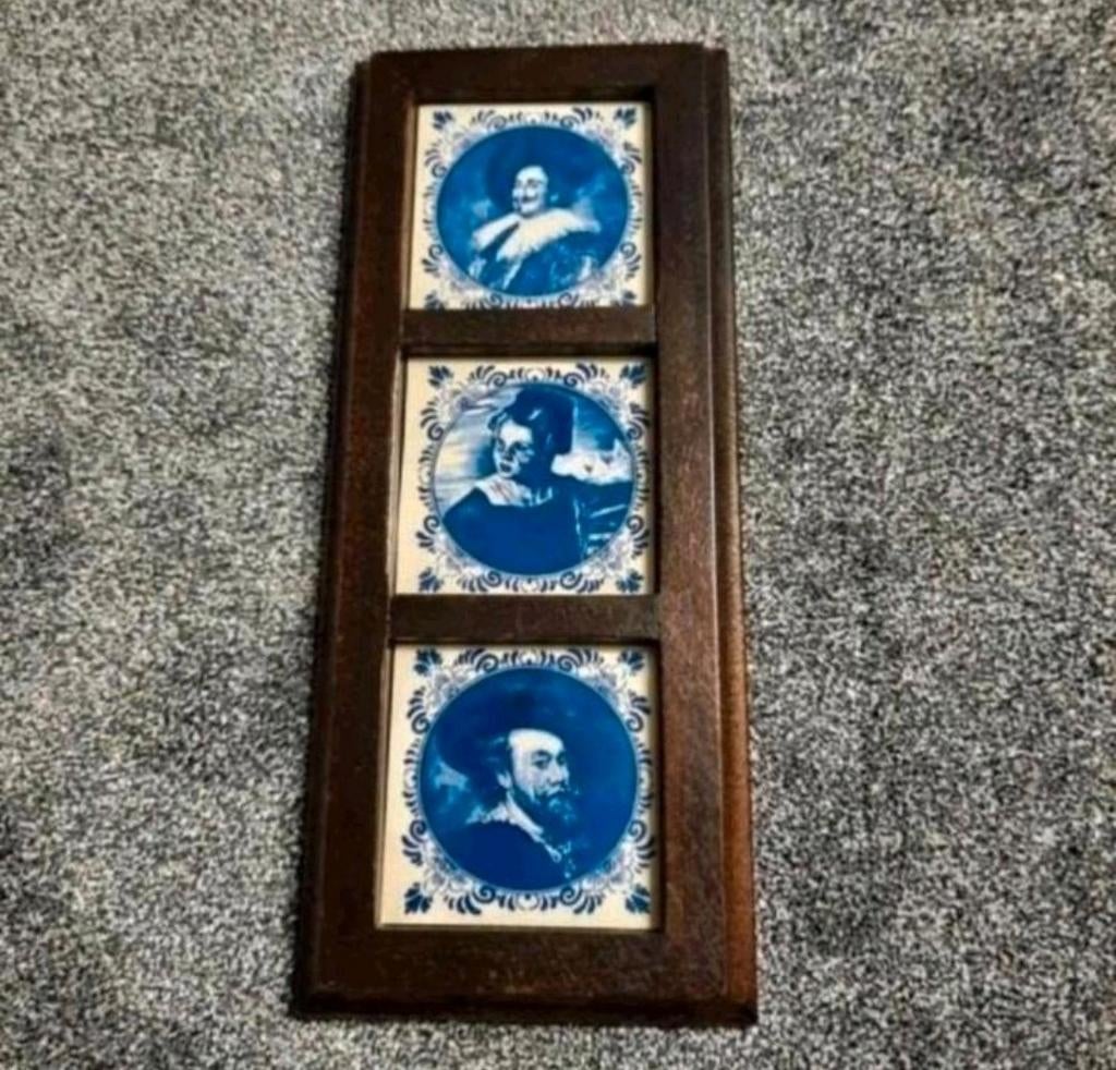 Tegellijst met 3 afbeeldingen., Antiek en Kunst, Ophalen of Verzenden