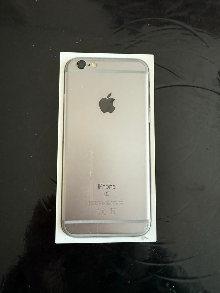 Defecte iPhone 6s 32GB in doos met oortjes, Ophalen of Verzenden, Niet werkend, 32 GB, IPhone 6S