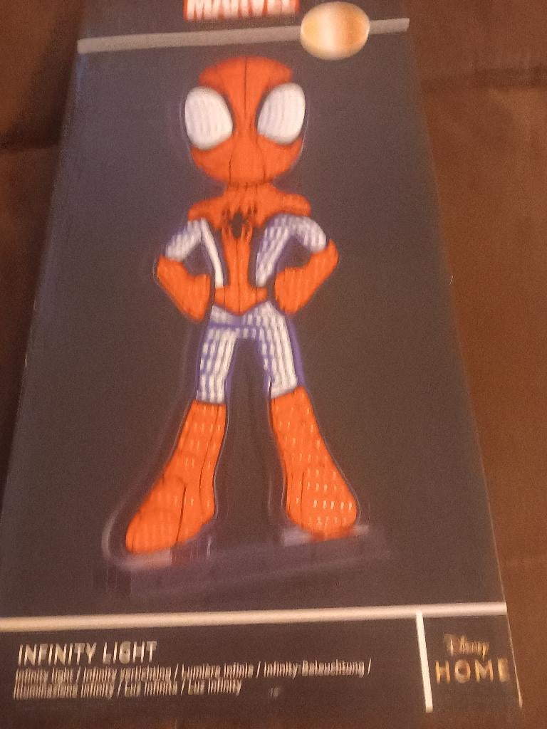 Marvel Spider- man, Huis en Inrichting, Lampen | Tafellampen, Ophalen, Zo goed als nieuw, Modern, Minder dan 50 cm