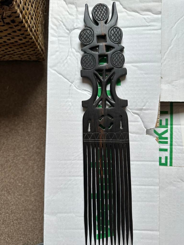 Surinaamse kam antiek, Ophalen