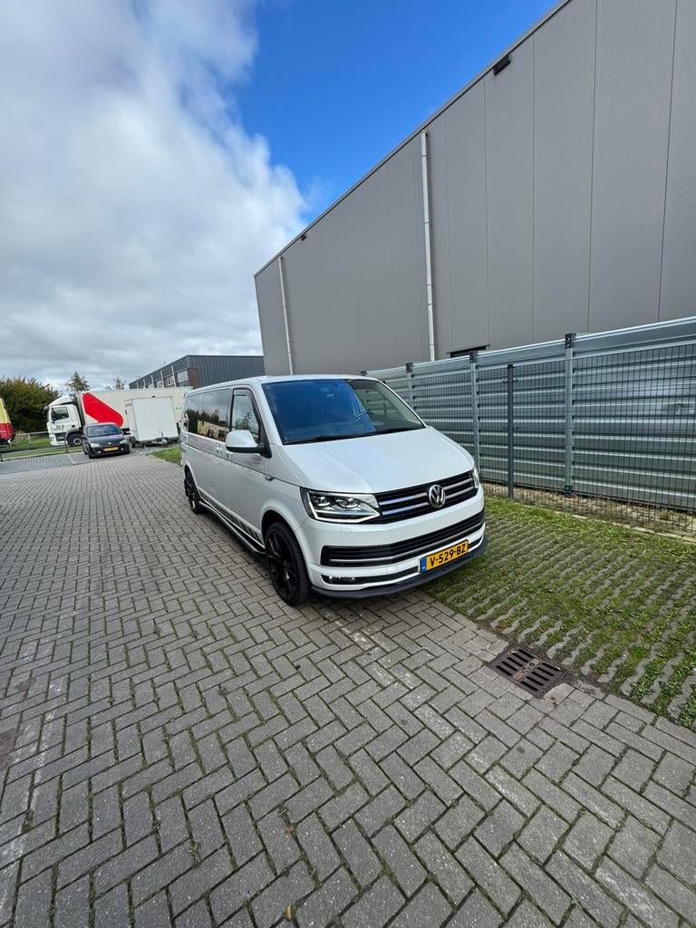 Volkswagen Transporter T6 2.0 BiTurbo 204pk Highline, Auto's, Bestelauto's, 4 cilinders, 1969 kg, Origineel Nederlands, Diesel