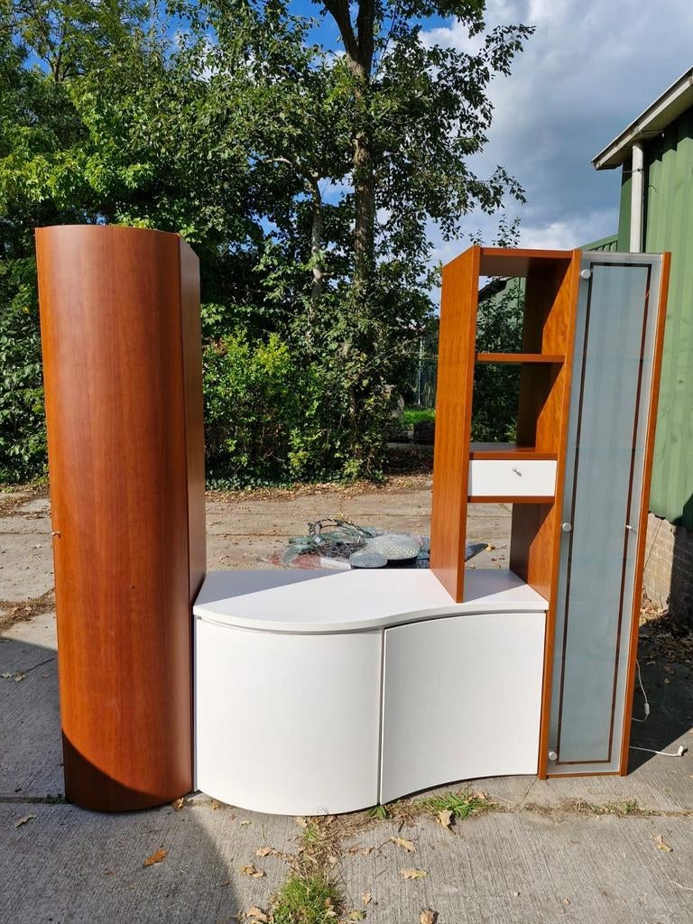 Meubilair tv. of wandmeubel, Ophalen