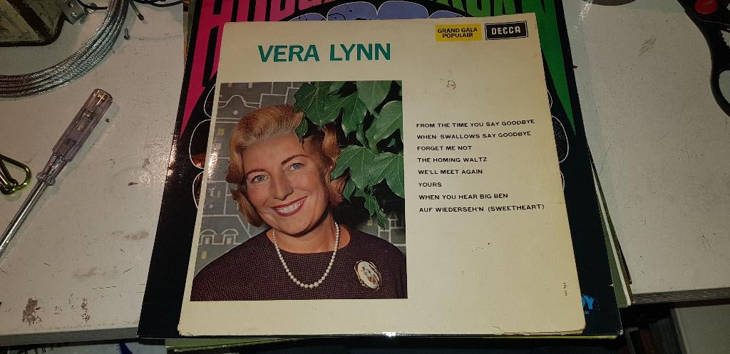 Vera Lynn (Z222-51), Ophalen of Verzenden, Zo goed als nieuw, Overige formaten