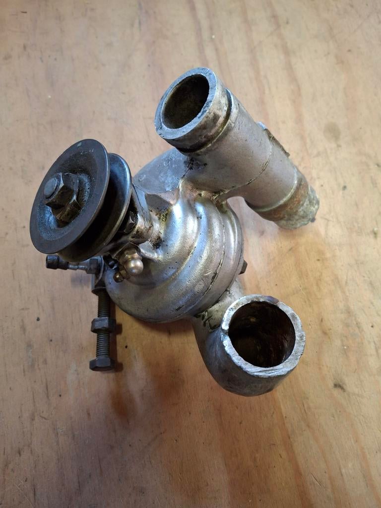 Citroën Traction Avant 15 Six waterpomp, Auto-onderdelen, Motor en Toebehoren, Ophalen of Verzenden, Citroën