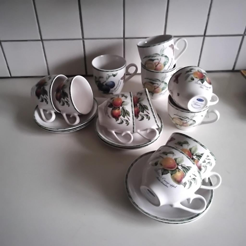 Janneke brinkman  botania mokken, kop en schotels, Huis en Inrichting, Keuken | Servies, Ophalen of Verzenden