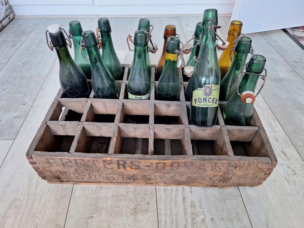 Vintage brocante bierkrat met flesjes, Ophalen