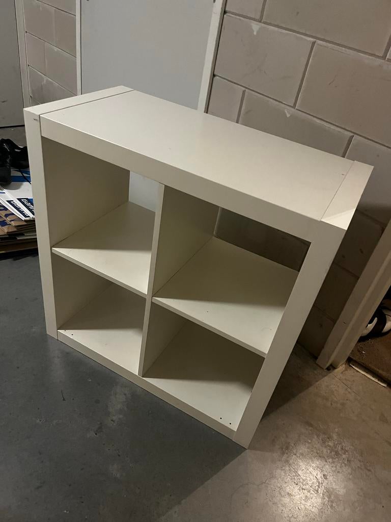 IKEA kast met 4 vakken - Gebruikt maar in goede staat, Ophalen, Gebruikt