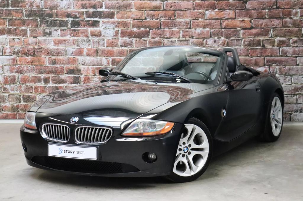 BMW Z4 3.0i Roadster 2003 231pk NL Auto, Auto's, Automaat, Achterwielaandrijving, Lederen bekleding, Zwart