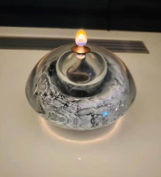 Sfeervolle olielamp met lont , als nieuw, Ophalen of Verzenden, Zo goed als nieuw, Overige materialen, Minder dan 25 cm