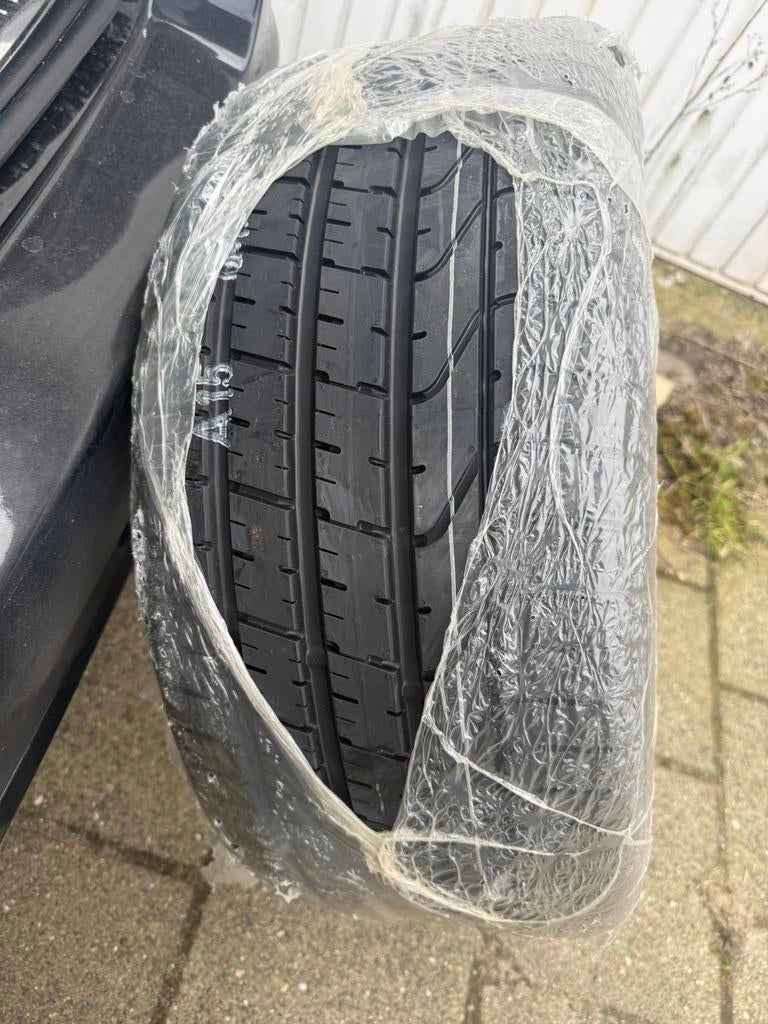 2x splinternieuwe 275-35-20 Pirelli P Zero 3 RunFlat, Ophalen, 275 mm, Nieuw, Band(en)