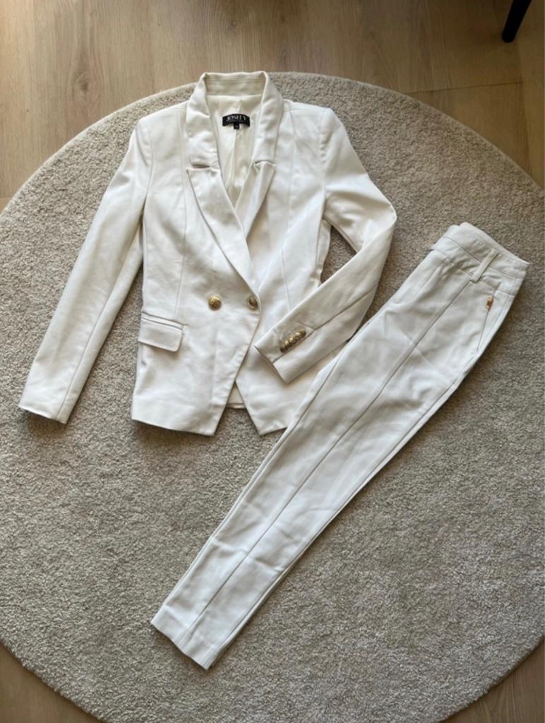 Josh V Zoya pak wit XS, Kleding | Dames, Kostuum of Pak, Verzenden, Wit, Zo goed als nieuw
